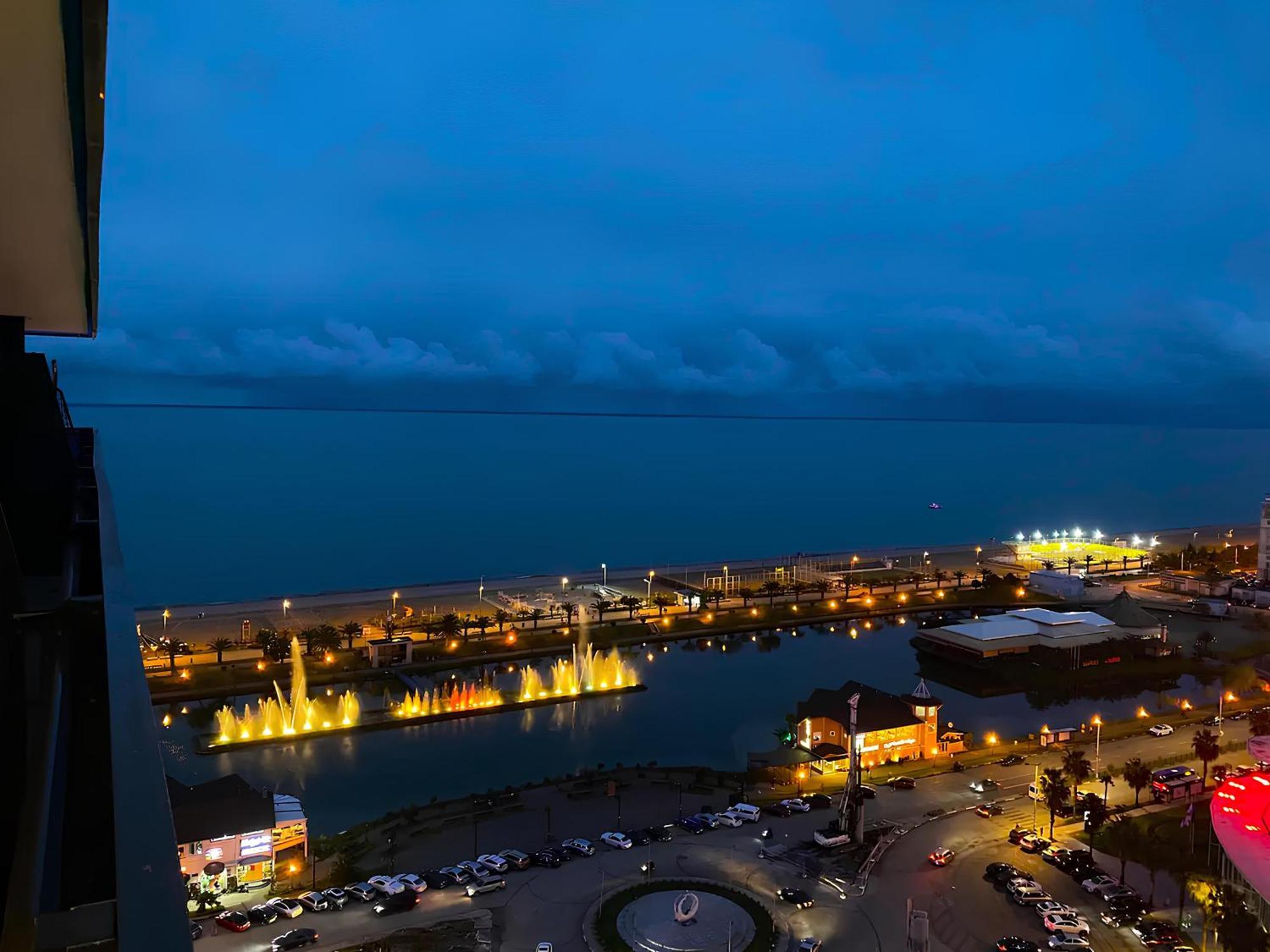 באטומי Orbi Panoramic Aparthotel מראה חיצוני תמונה